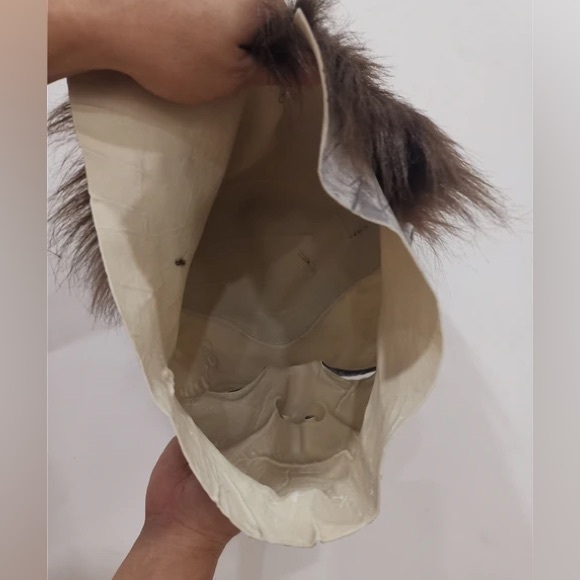 MICHAEL MYERS HALLOWEEN FACE MASK - Picture 3 of 3